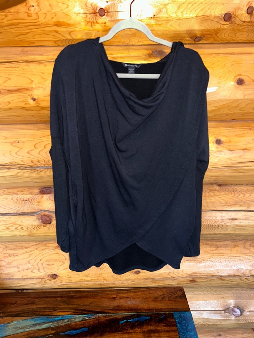 Athleta EUC Hooded Crisscross Tunic Top Size Medium in Black
